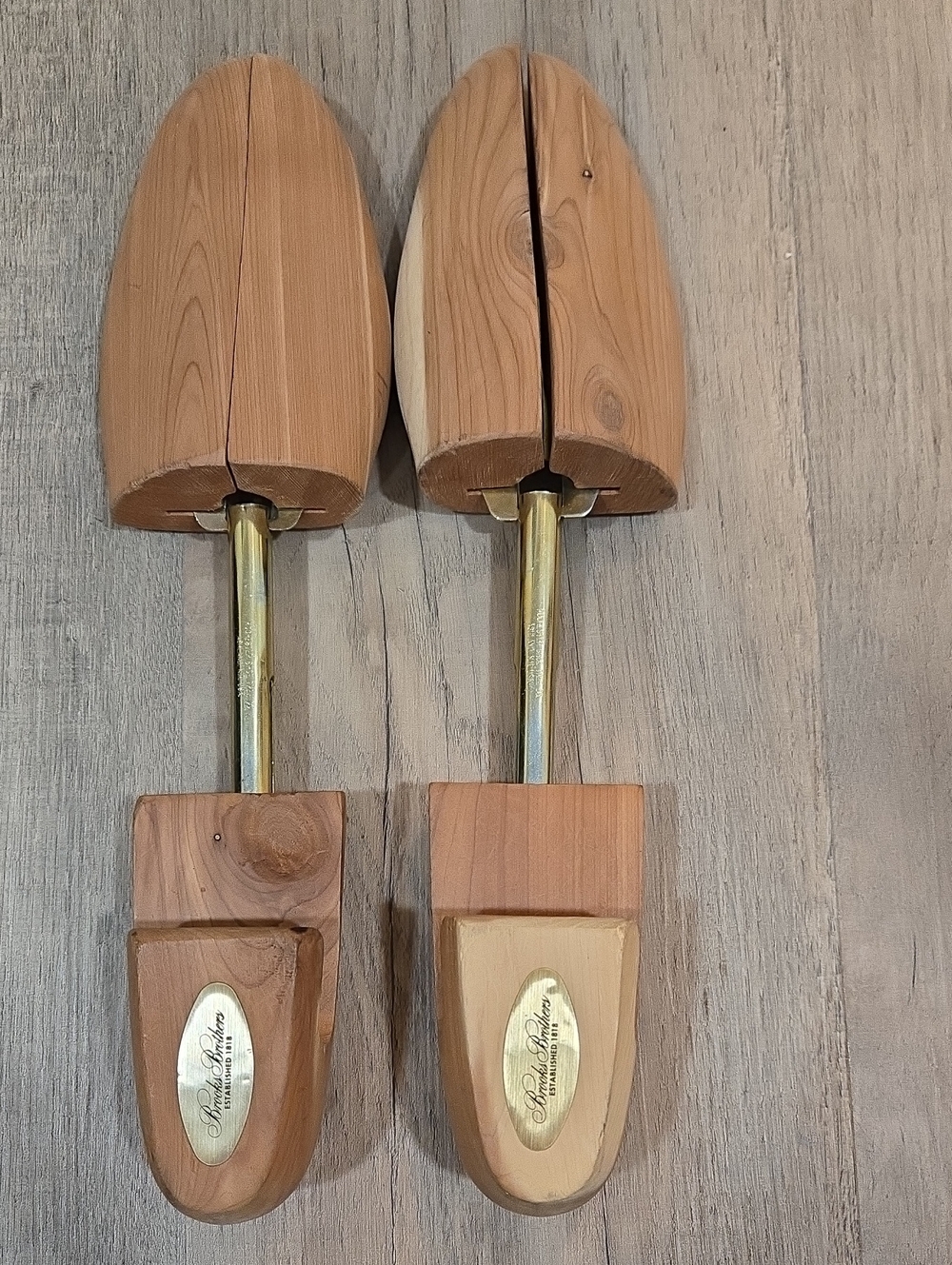 MENS BROOKS BROTHERS Polished Cedar Shoe Trees!